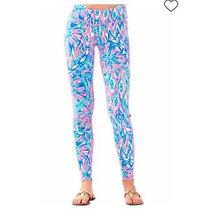 XL Lilly Pulitzer Weekender leggings
